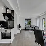 Laurus شقة ماكارسكا