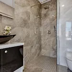 Laurus * ماكارسكا
