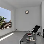 Laurus شقة