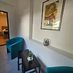 شقة Laurus