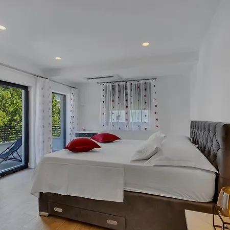 Laurus Apartmán *