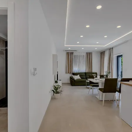 Appartamento Laurus Makarska