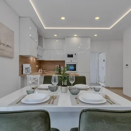 Appartamento Laurus Makarska