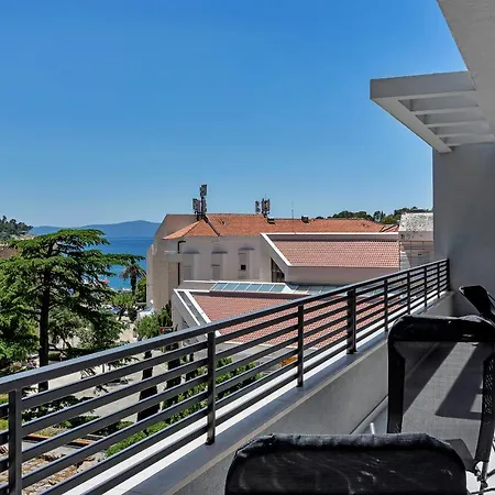 Apartment Laurus