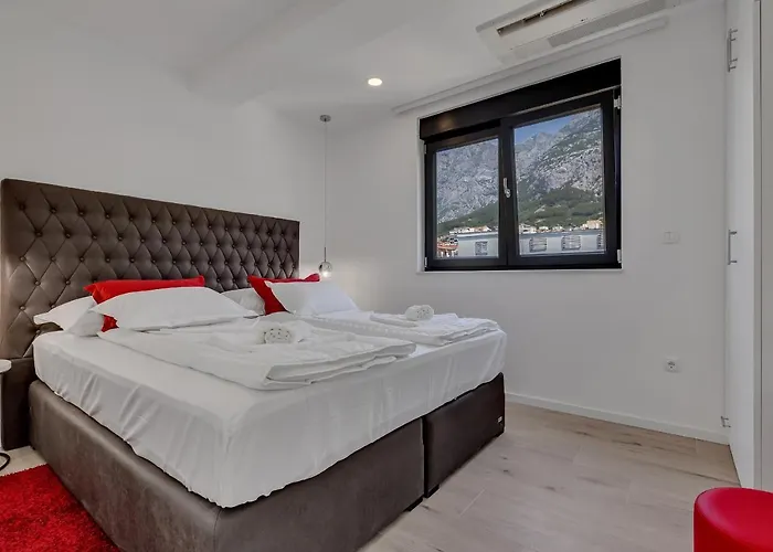 Laurus Makarska