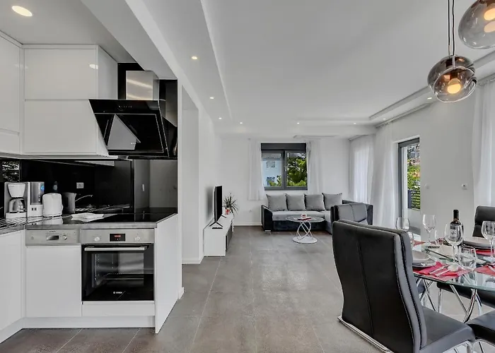 Laurus Apartament Makarska