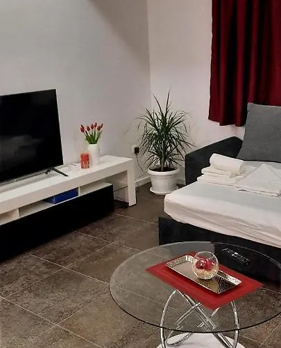 Apartament Laurus *